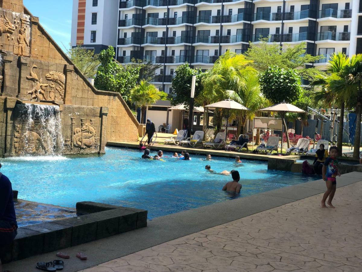 Swiss Garden Residence Pool Sea View Beach Resort Luxury Apartment & Family Suite กวนตัน ภายนอก รูปภาพ